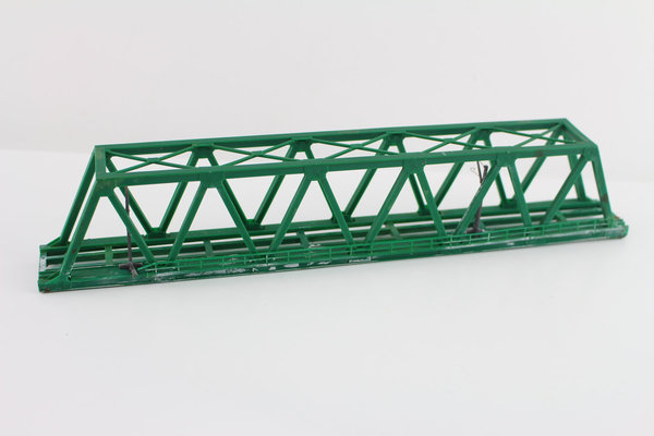 7630 grüne eingleisige Kastenbrücke v. Kibri 29 cm Spur N / Z